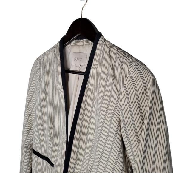 ANN TAYLOR LOFT Pin Stripe Women's Blazer - Picture 3 of 6